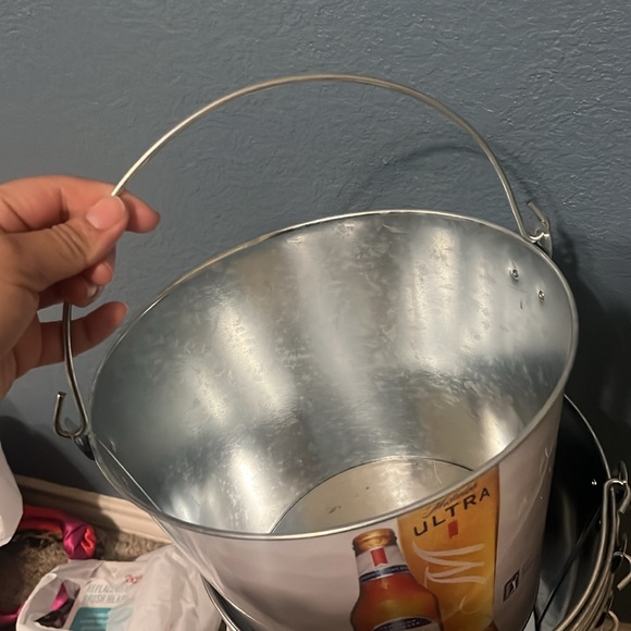 Last Michelob Ultra Ice Bucket - Picture 3 of 3